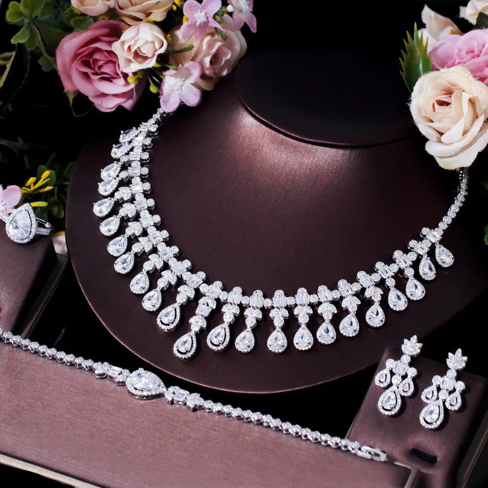 CWWZircons 4 pcs Luxury Shiny Tassel Water Drop Big Cubic Zircon Party Necklace Jewelry Sets for Brides Wedding Accessories T598