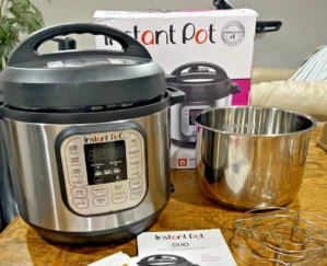 Home 6 Instant Pot Duo 7-in-1 Electric Pressure Cooker, Slow Cooker, Rice Cooker, Steamer, Sauté, Yogurt Maker, Warmer & Sterilizer, Includes App With Over 800 Recipes, Stainless Steel, 6 Quart